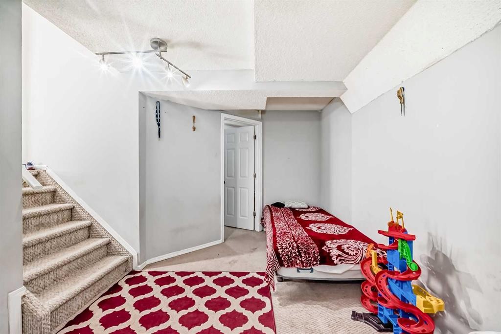 111 Martin Crossing Close Ne, Calgary, AB