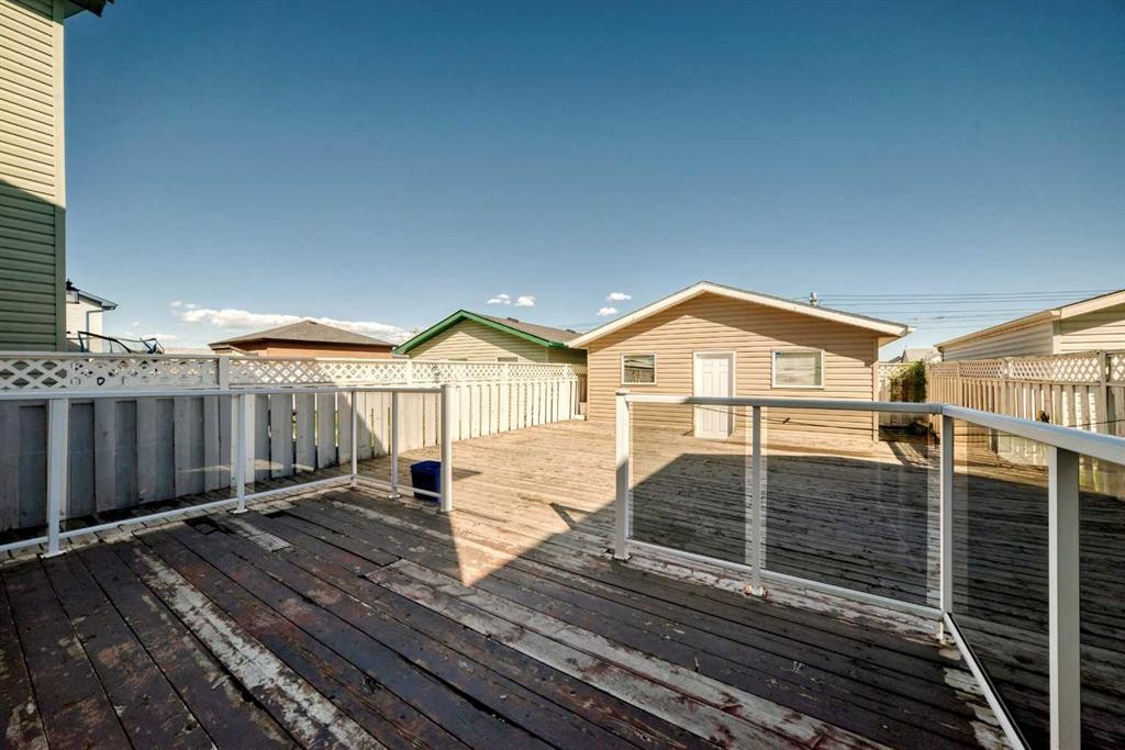 111 Martin Crossing Close Ne, Calgary, AB