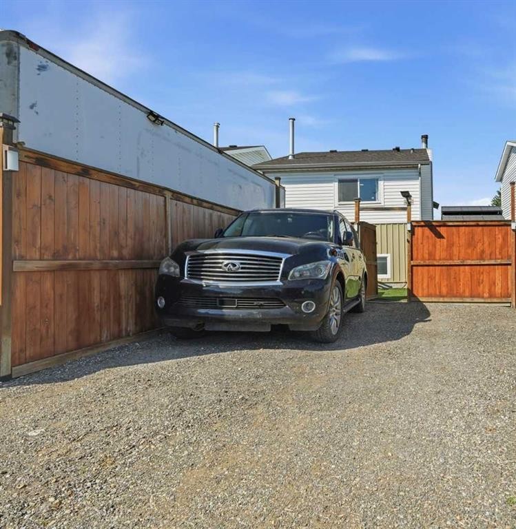 19 Millcrest Way Sw, Calgary, AB - Outdoor With Exterior