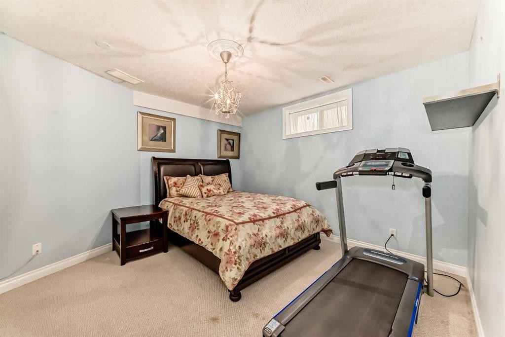 146 Scenic View Close, Calgary, AB - Indoor Photo Showing Other Room