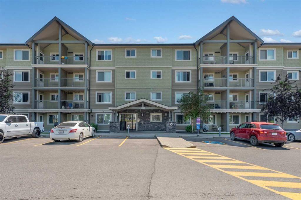 2404-181 Skyview Ranch Manor Ne, Calgary, AB - Outdoor With Facade