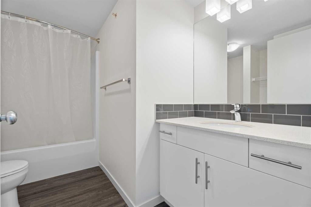 2404-181 Skyview Ranch Manor Ne, Calgary, AB - Indoor Photo Showing Bathroom