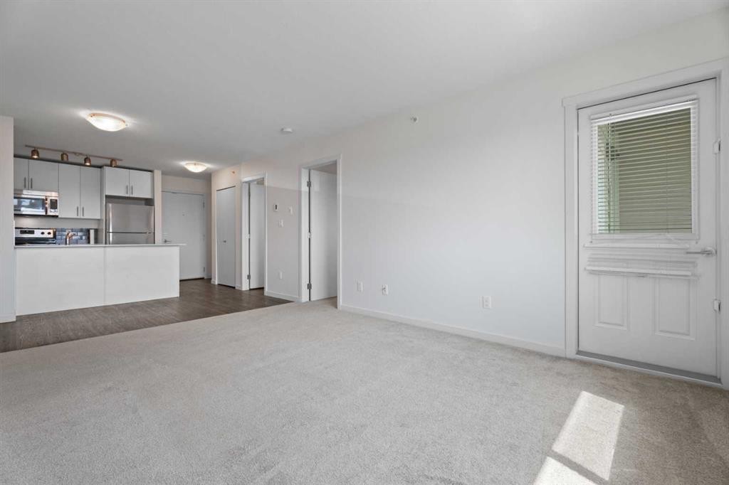 2404-181 Skyview Ranch Manor Ne, Calgary, AB - Indoor Photo Showing Kitchen