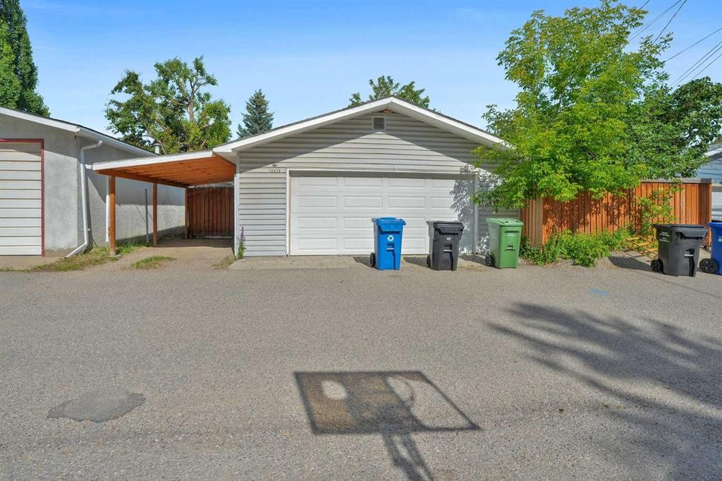 10315 8 Street Sw, Calgary, AB - Outdoor With Exterior