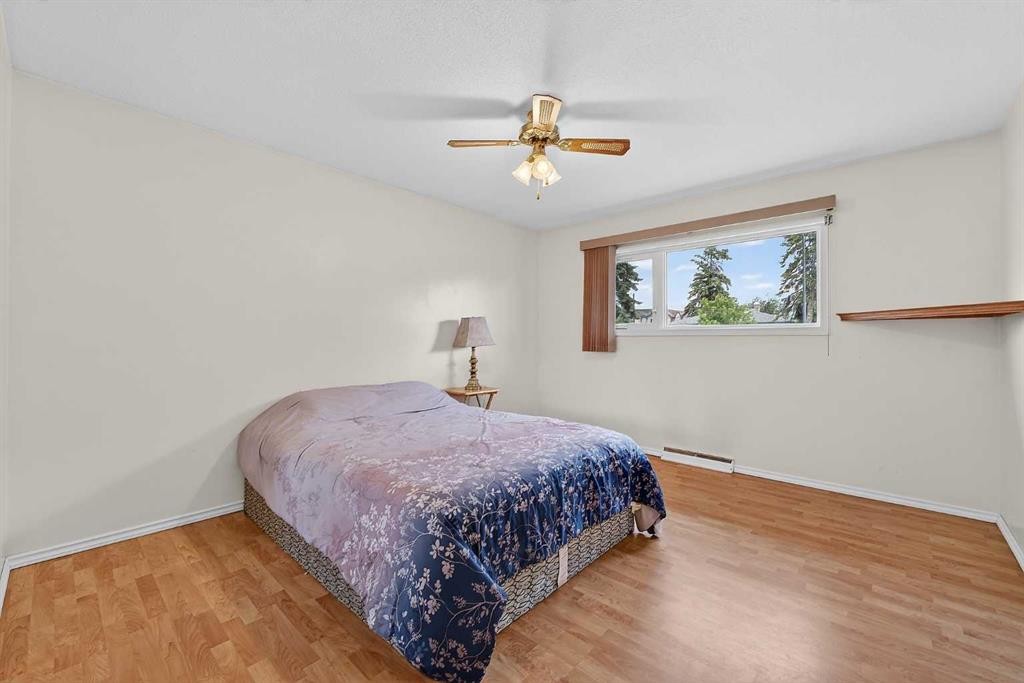 7435 25 Street Se, Calgary, AB