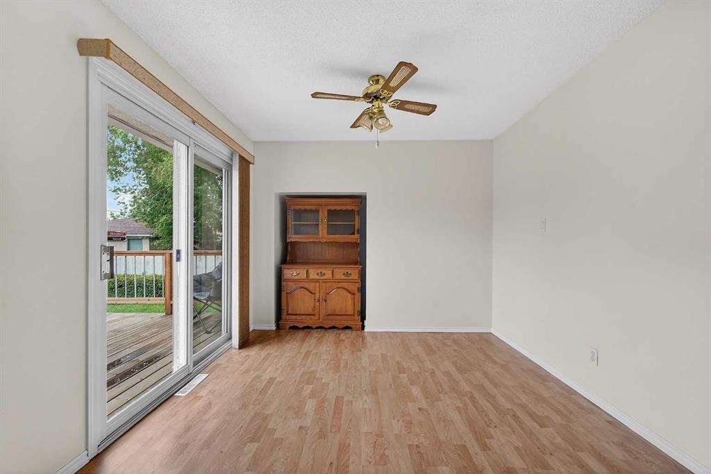 7435 25 Street Se, Calgary, AB
