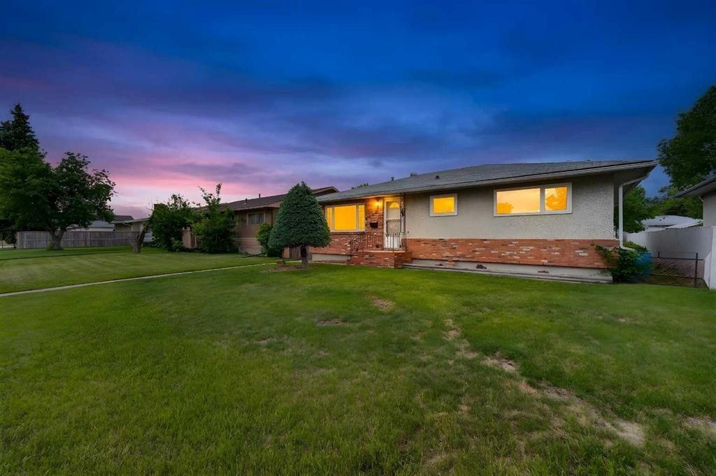 7435 25 Street Se, Calgary, AB