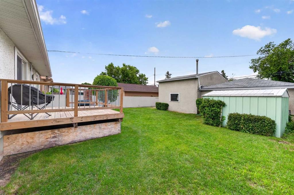 7435 25 Street Se, Calgary, AB