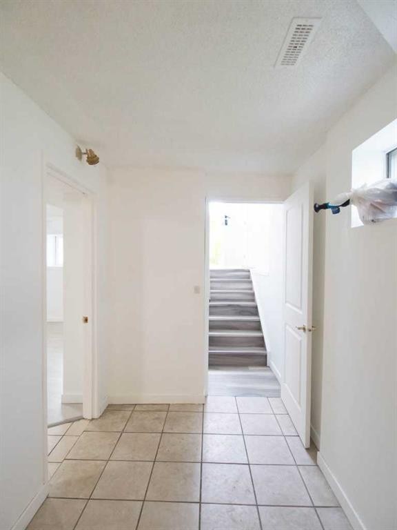 196 Fonda Drive Se, Calgary, AB - Indoor Photo Showing Other Room
