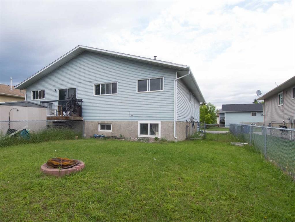 196 Fonda Drive Se, Calgary, AB - Outdoor With Exterior