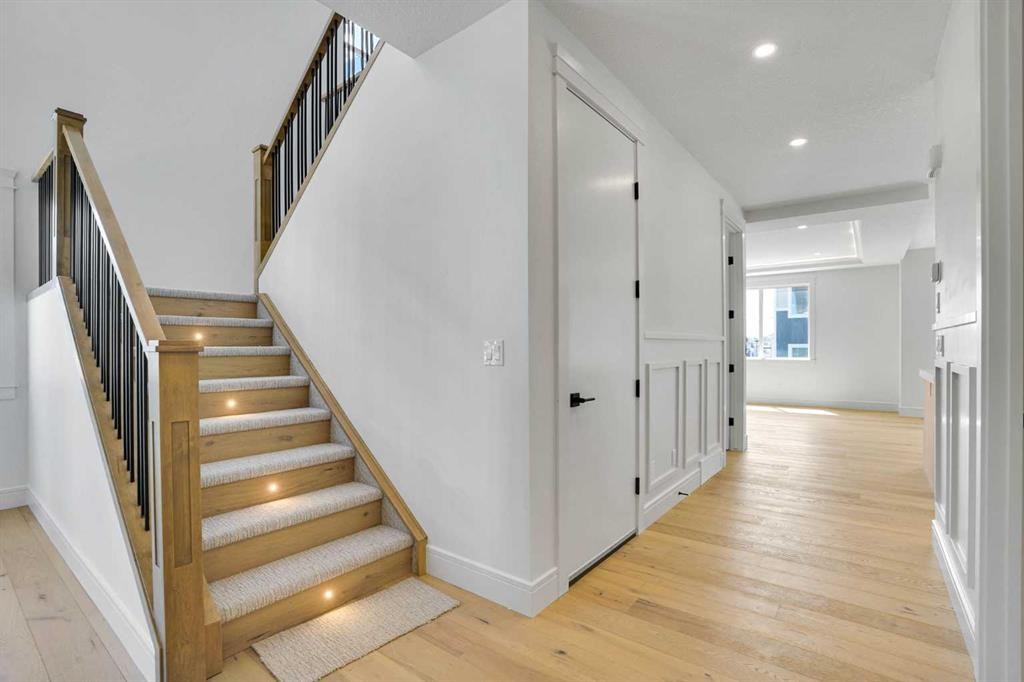 287 Waterford Road, Chestermere, AB - Indoor Photo Showing Other Room