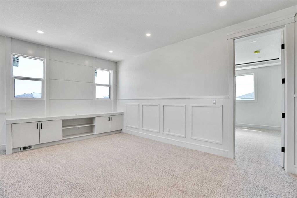 287 Waterford Road, Chestermere, AB - Indoor Photo Showing Other Room