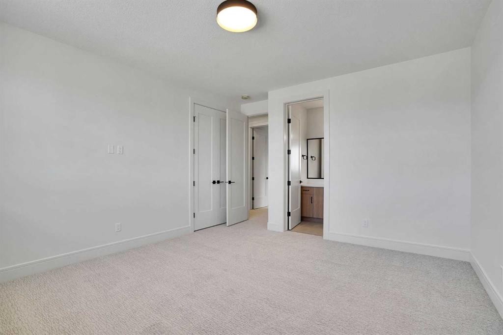 287 Waterford Road, Chestermere, AB - Indoor Photo Showing Other Room