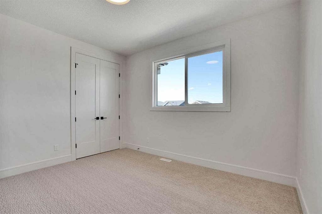 287 Waterford Road, Chestermere, AB - Indoor Photo Showing Other Room