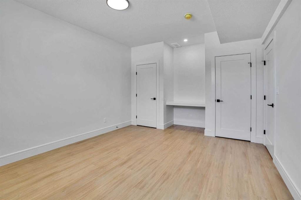 287 Waterford Road, Chestermere, AB - Indoor Photo Showing Other Room