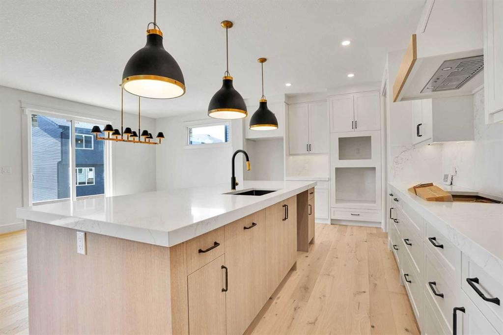 287 Waterford Road, Chestermere, AB - Indoor Photo Showing Kitchen With Upgraded Kitchen