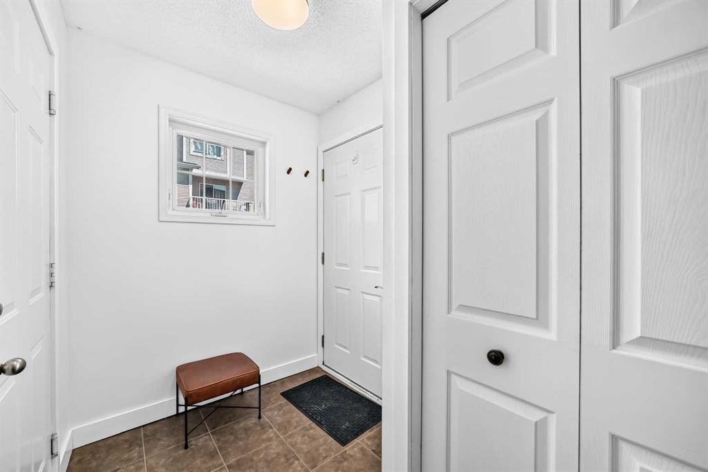 2906-7171 Coach Hill Road Sw, Calgary, AB - Indoor Photo Showing Other Room