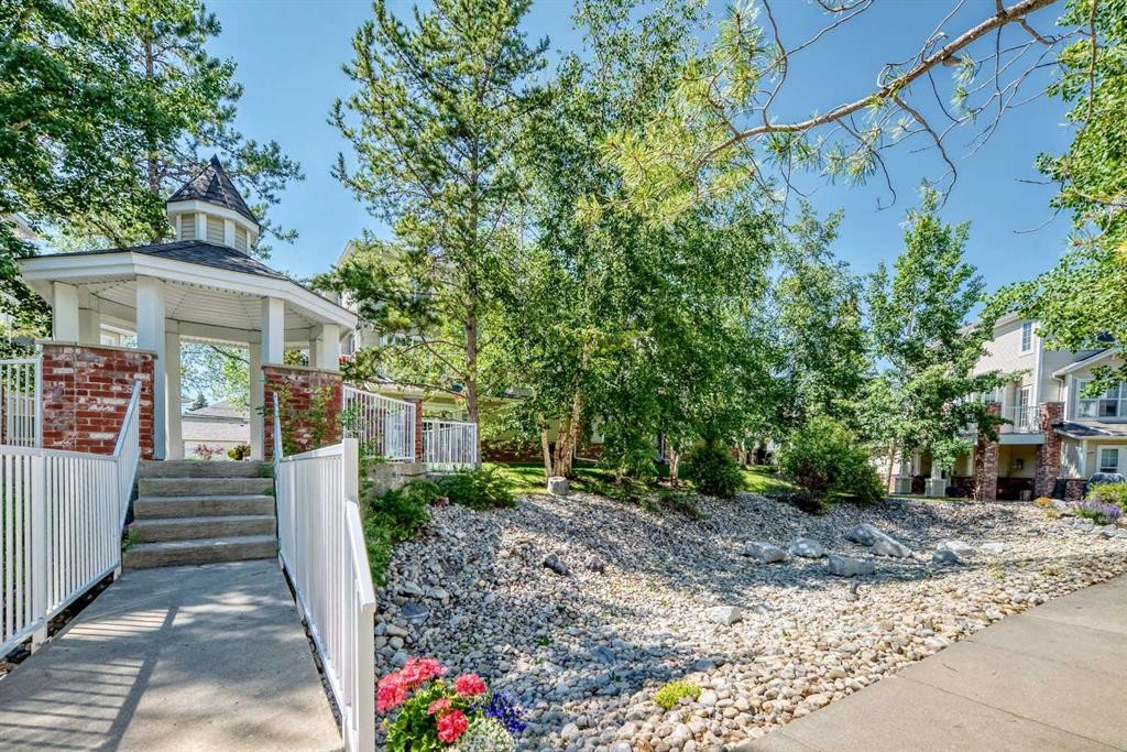 2906-7171 Coach Hill Road Sw, Calgary, AB - Outdoor