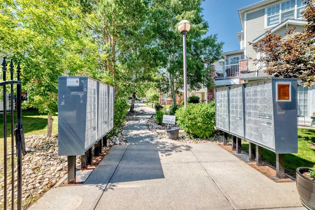 2906-7171 Coach Hill Road Sw, Calgary, AB - Outdoor