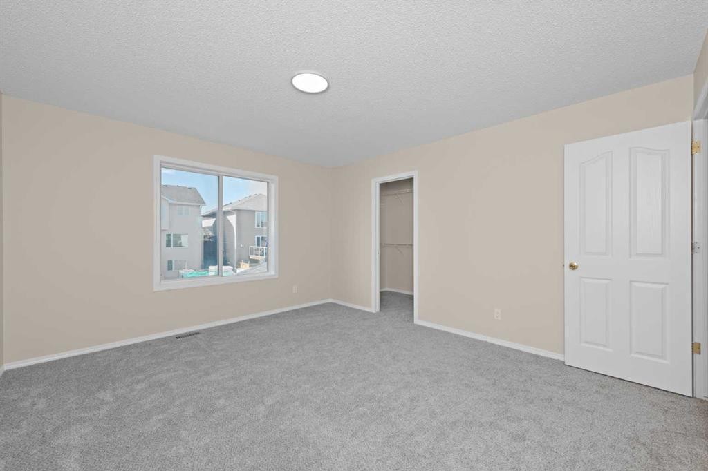 642 Citadel Drive Nw, Calgary, AB - Indoor Photo Showing Other Room