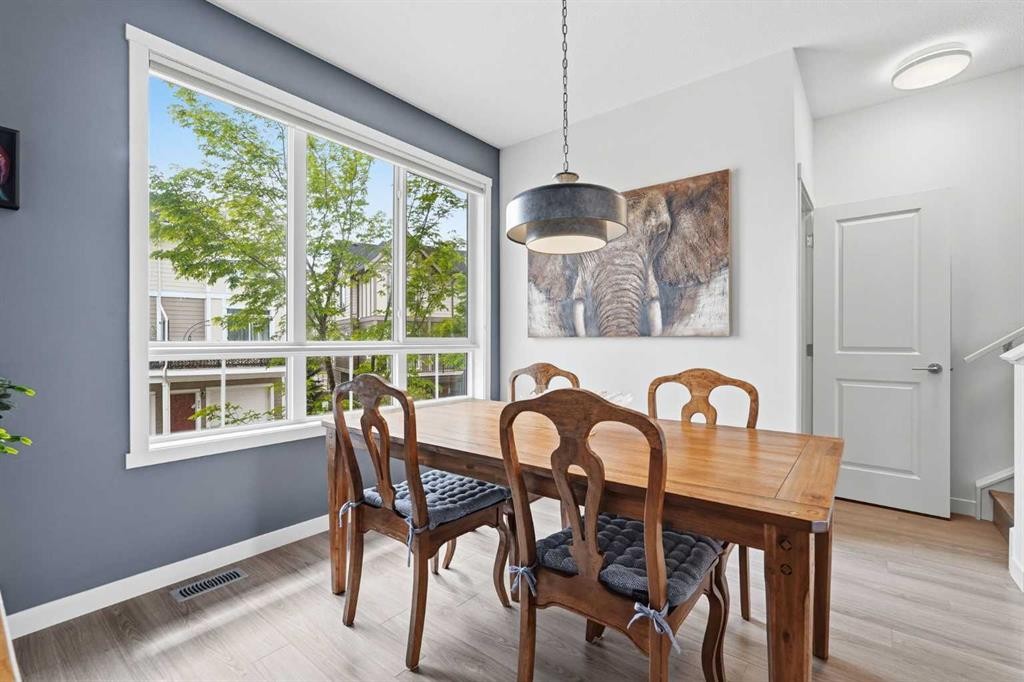 41 Sherwood Lane Nw, Calgary, AB