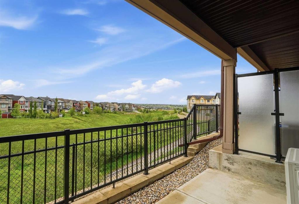 41 Sherwood Lane Nw, Calgary, AB