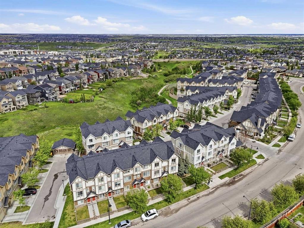 41 Sherwood Lane Nw, Calgary, AB