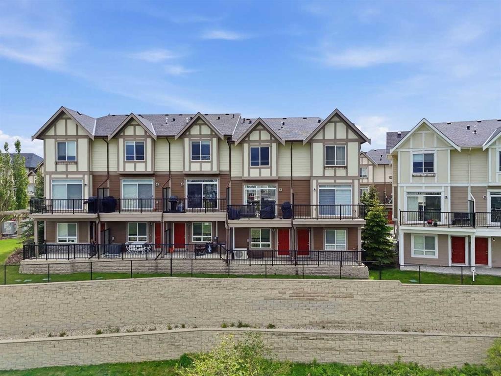 41 Sherwood Lane Nw, Calgary, AB