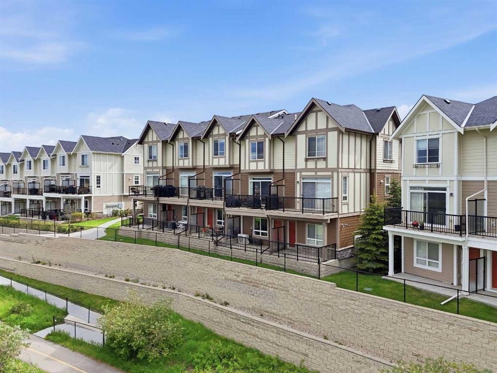 41 Sherwood Lane Nw, Calgary, AB