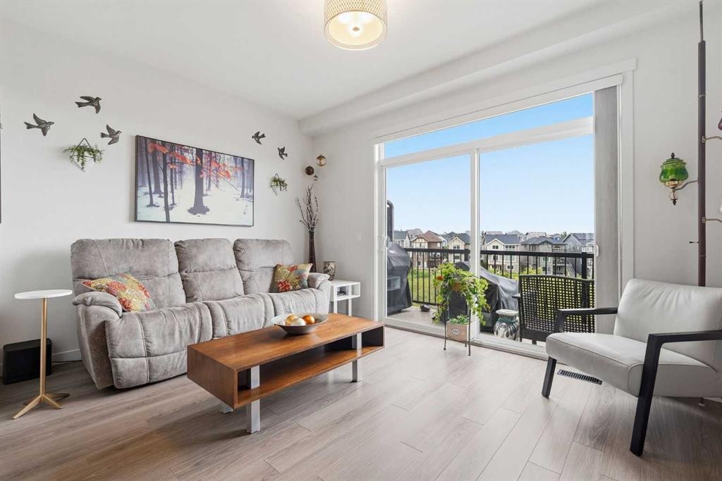 41 Sherwood Lane Nw, Calgary, AB
