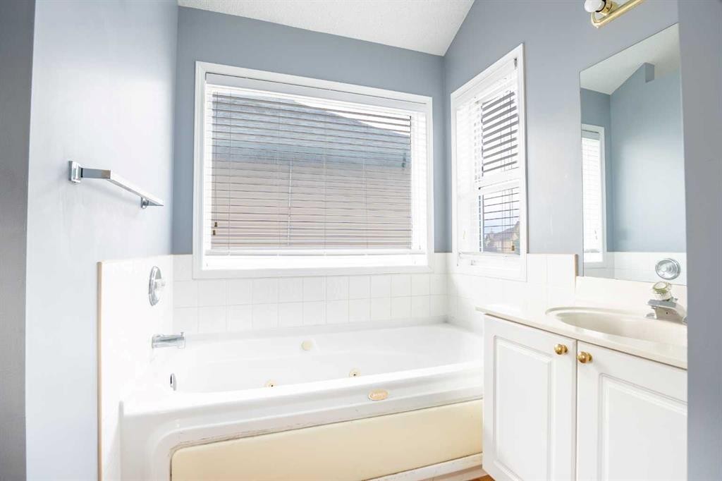 37 Martha'S Haven Manor Ne, Calgary, AB
