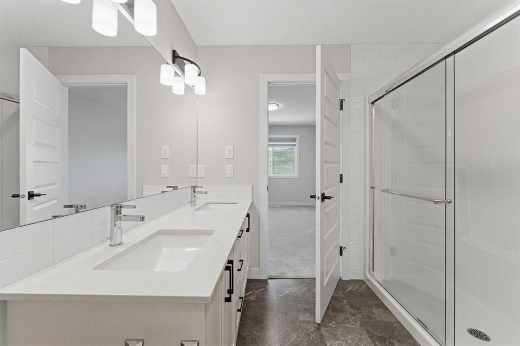 3081 Key Drive Sw, Airdrie, AB - Indoor Photo Showing Bathroom