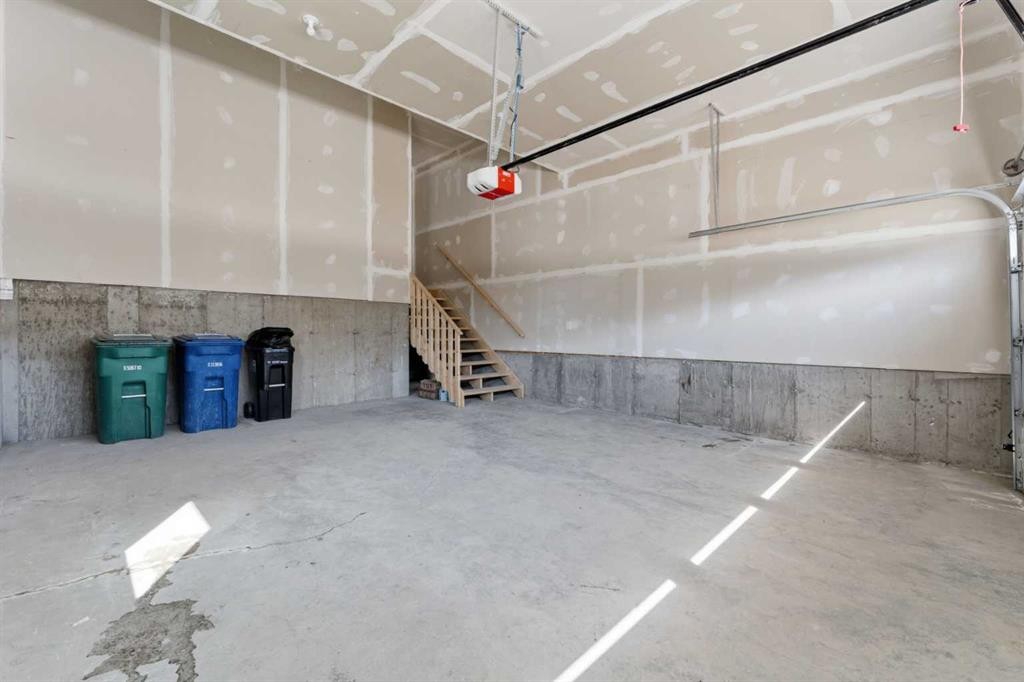 3081 Key Drive Sw, Airdrie, AB - Indoor