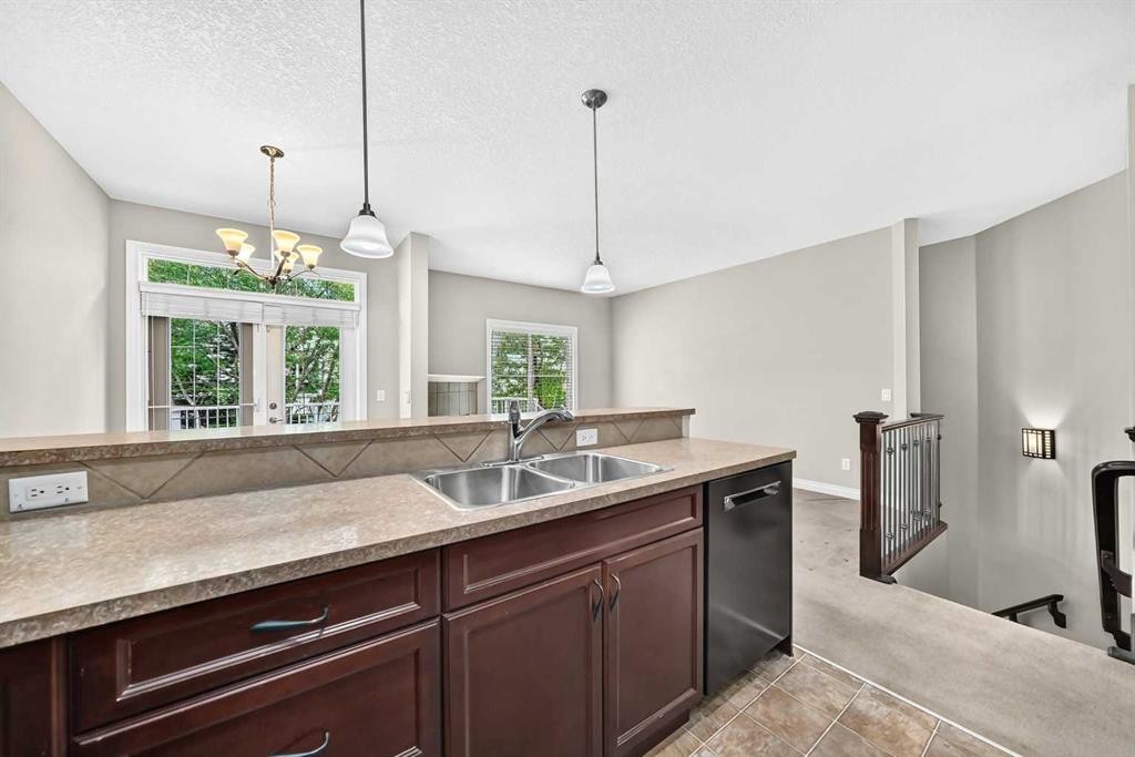 114 Tucker Circle, Okotoks, AB