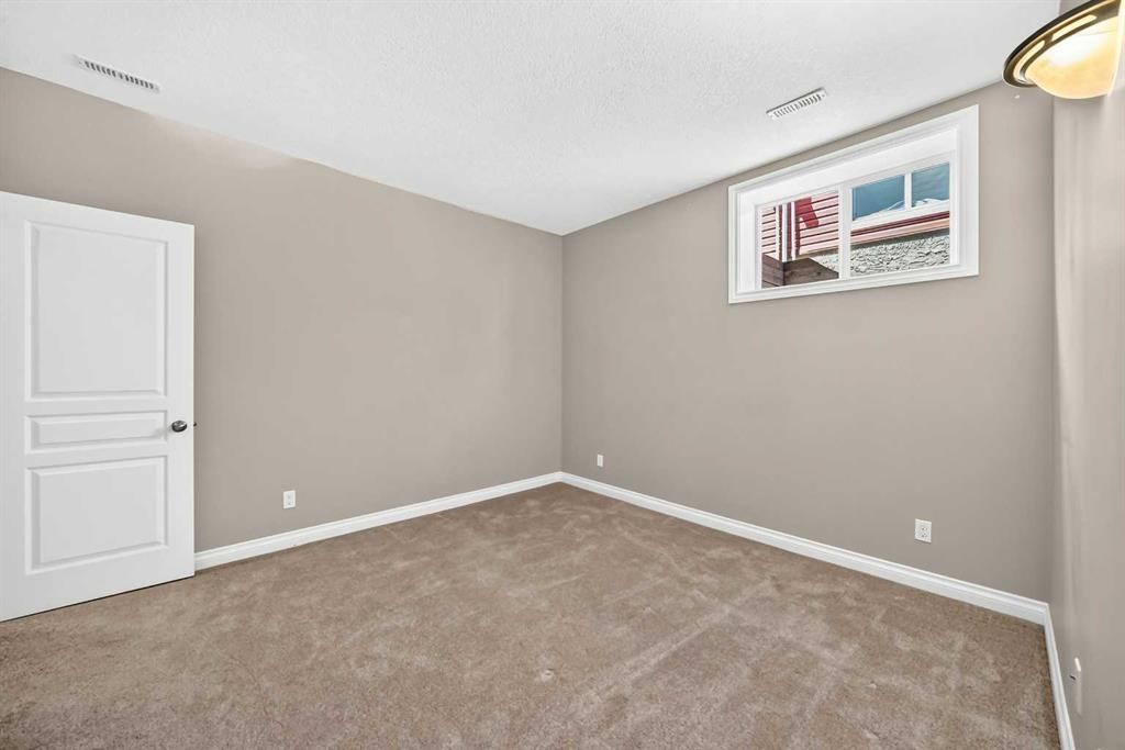 114 Tucker Circle, Okotoks, AB