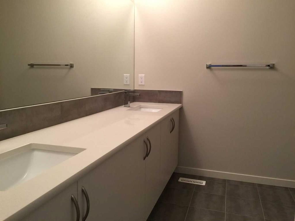 972 Nolan Hill Boulevard Nw, Calgary, AB