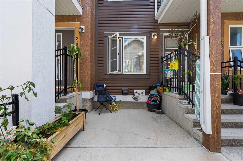 238 Livingston Common Ne, Calgary, AB - Outdoor With Exterior