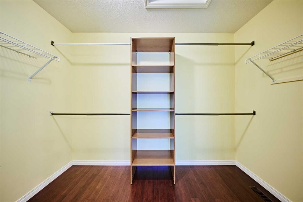 62 Crestmont Drive Sw, Calgary, AB - Indoor With Storage