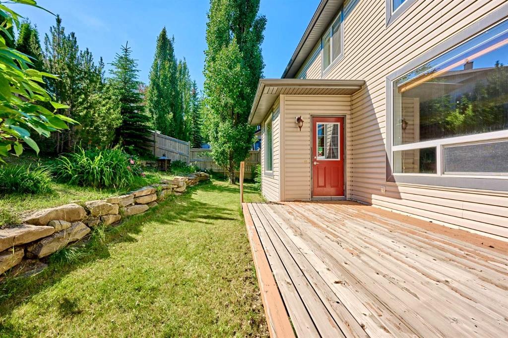 62 Crestmont Drive Sw, Calgary, AB - Outdoor With Deck Patio Veranda
