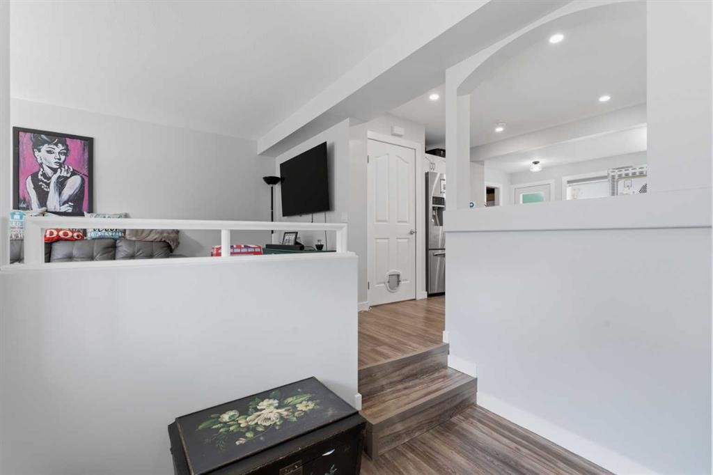 89 Everstone Way Sw, Calgary, AB