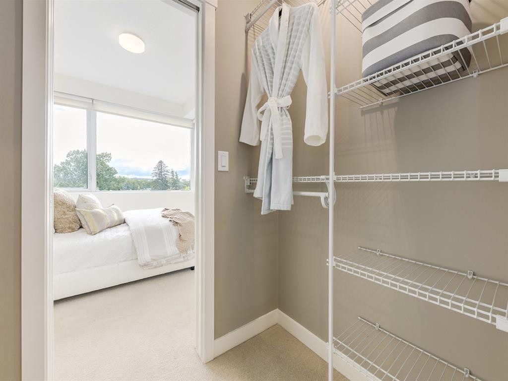 507-301 10 Street Nw, Calgary, AB - Indoor With Storage