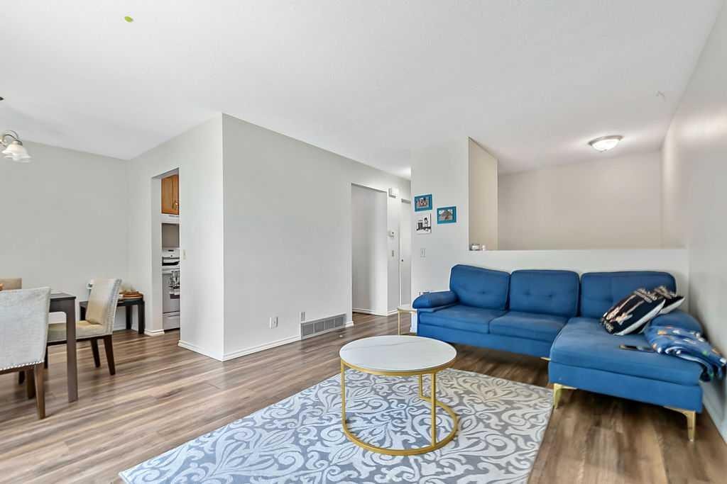 124 Bergen Road Nw, Calgary, AB