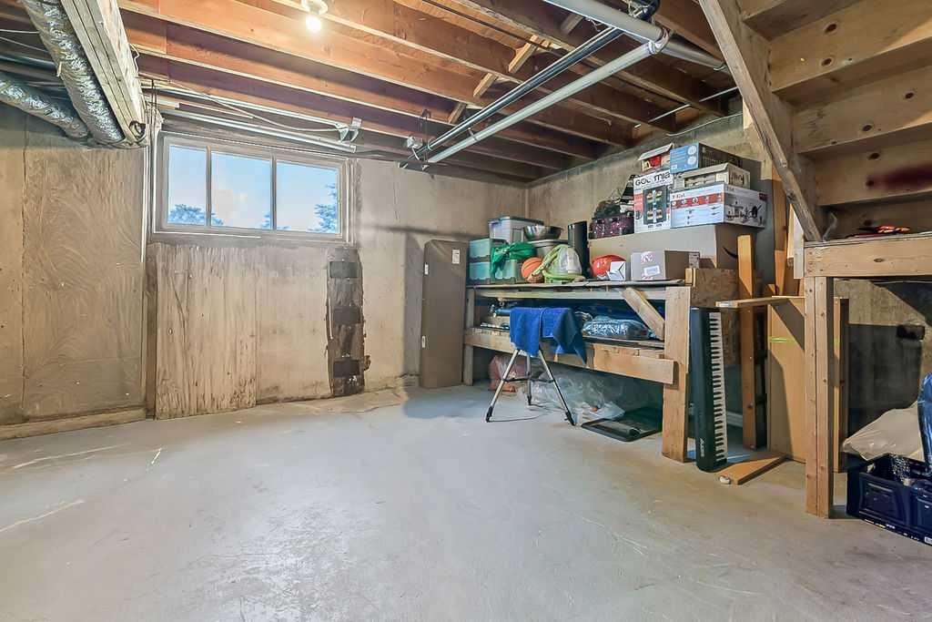 124 Bergen Road Nw, Calgary, AB