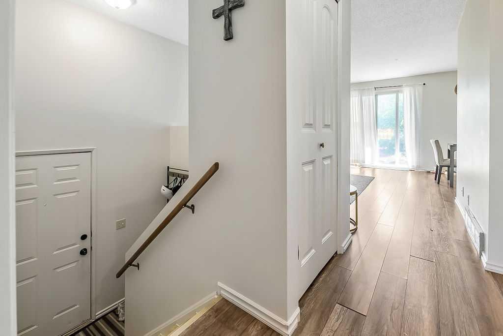 124 Bergen Road Nw, Calgary, AB