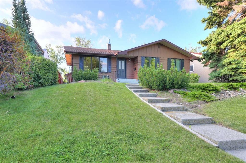 31 Rosery Drive Nw, Calgary, AB - Outdoor