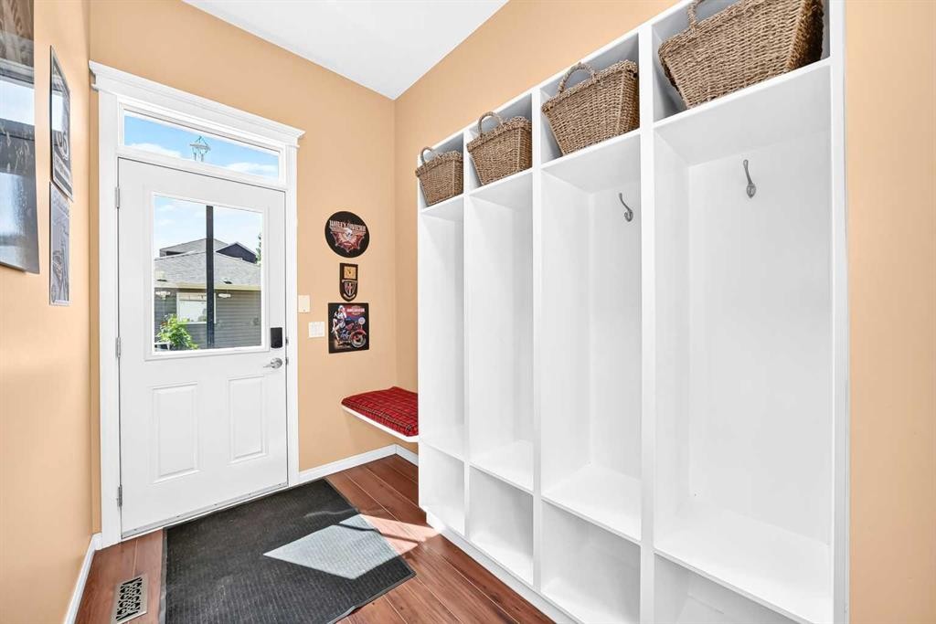 29 Westridge Crescent, Okotoks, AB - Indoor