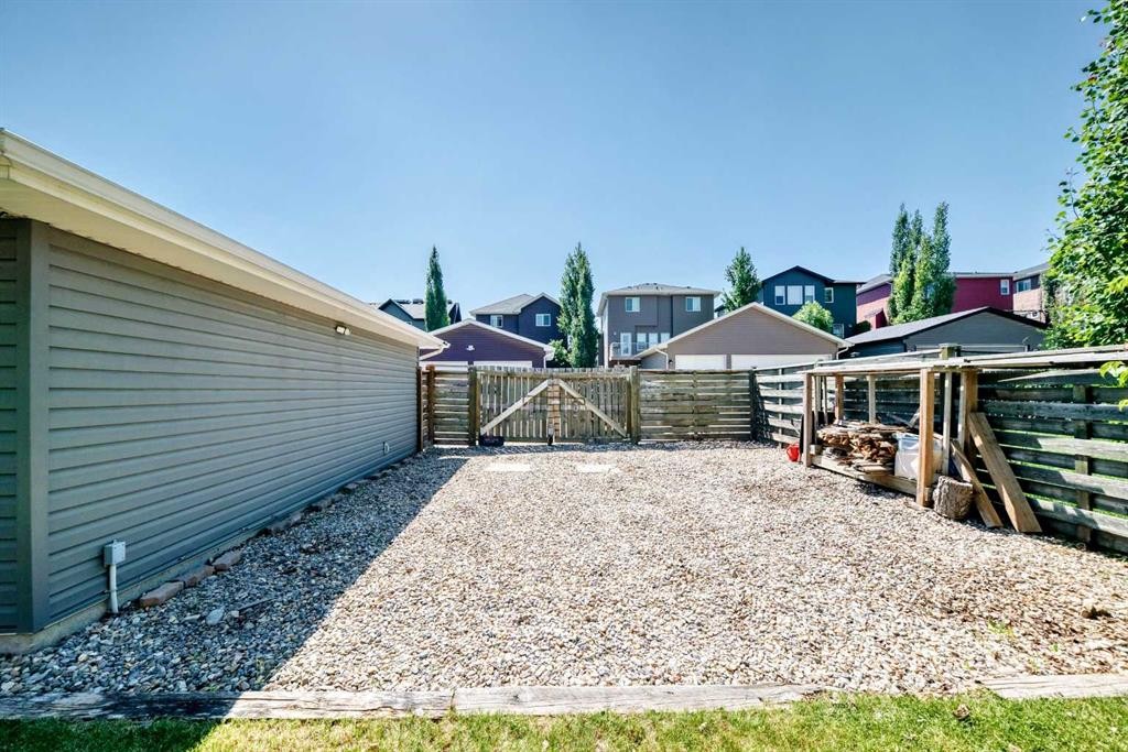 29 Westridge Crescent, Okotoks, AB - Outdoor
