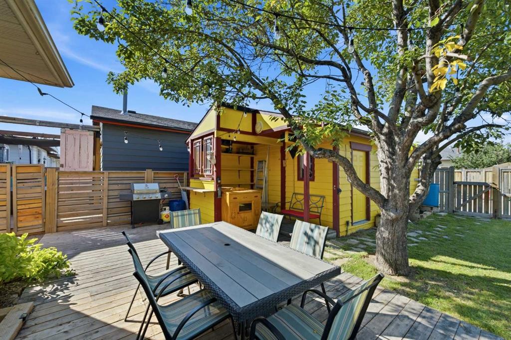 4159 Doverbrook Road Se, Calgary, AB - Outdoor With Deck Patio Veranda