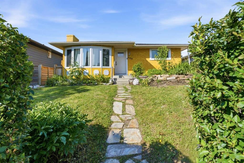4159 Doverbrook Road Se, Calgary, AB - Outdoor With Deck Patio Veranda