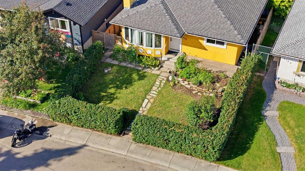 4159 Doverbrook Road Se, Calgary, AB - Outdoor